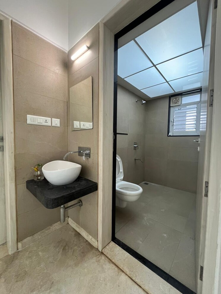 Bathroom, manav-eternelle 4 Bedroom 4534 Sq.Ft. Apartment In Baner Pune 8769940