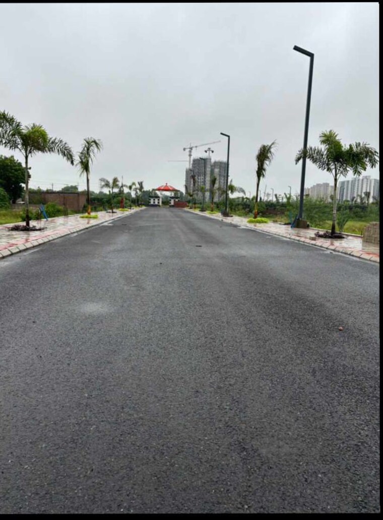 Garden, skywhales-vienna-greens  122 Sq.Yd. Plot In Sector 99a Gurgaon 8769960