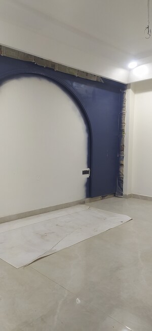 Room in 4 BHK Builder Floor at Sector 89 – for Sale