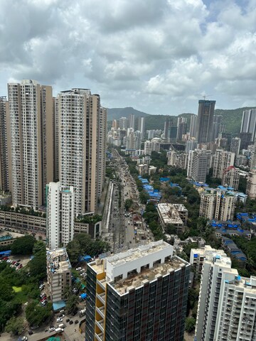 2 BHK Apartment For Sale in The Wadhwa Atmosphere, Mulund West