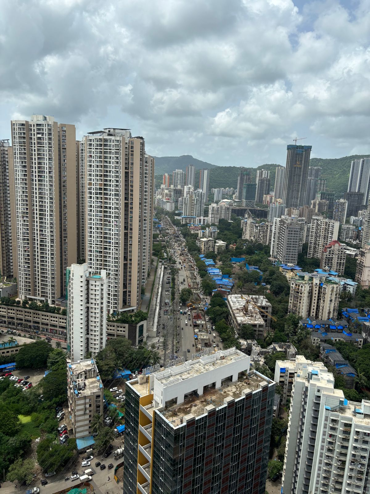 2 BHK Apartment For Sale in Wadhwa Atmosphere O2