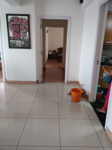 Room in 4 BHK Apartment at Central Park I, Sector 42 – for Sale