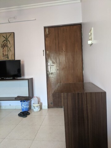Furnished Amenities in 2 BHK Apartment at Rustomjee Central Park Commercial, Andheri East – for Rent