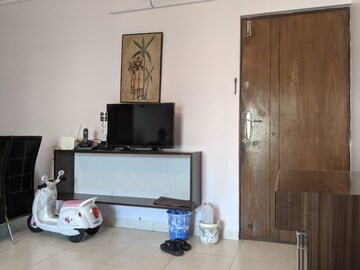 Furnished Amenities in 2 BHK Apartment at Rustomjee Central Park Commercial, Andheri East – for Rent