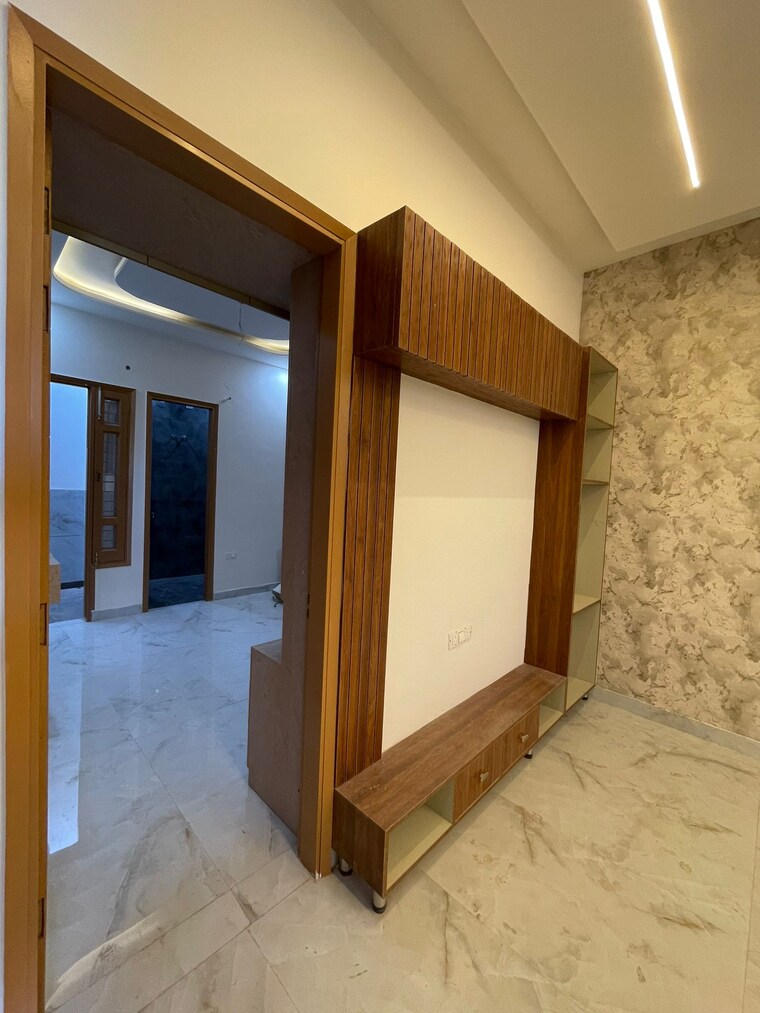 Room, ambala highway 3 Bedroom 125 Sq.Yd. Independent House In Ambala Highway Zirakpur 8770082