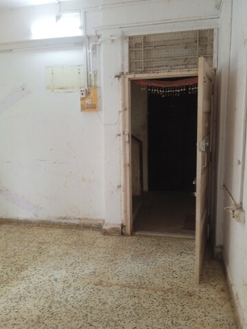  1 BHK Apartment at Andheri West – for Rent