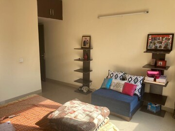 Bedroom in 3 BHK Builder Floor at SS Southend Floors, South City 2 – for Rent
