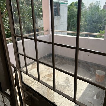 Balcony in 2 BHK Apartment at Rwa Jalvayu Vihar Noida, Sector 25 – for Rent