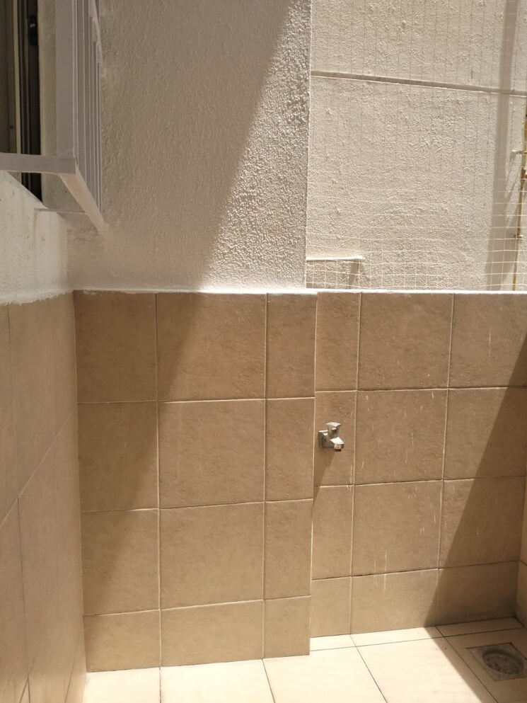 Bathroom, viva-hallmark 3 Bedroom 1200 Sq.Ft. Apartment In Bavdhan Pune 8770091