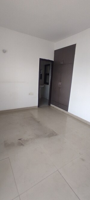 Room in 2.5 BHK Apartment at RPS Savana, Sector 88 – for Sale