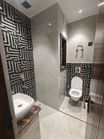 Bathroom in 3 BHK Builder Floor at Kohli One Malibu Town, Sector 47 – for Rent