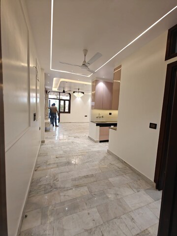 Room in 3 BHK Builder Floor at Kohli One Malibu Town, Sector 47 – for Rent
