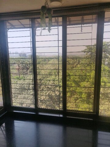 Room in 2 BHK Apartment at Mahakali CHS, Andheri East – for Rent