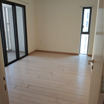 Room in 2 BHK Apartment at Lodha Dioro, Wadala Truck Terminal – for Rent
