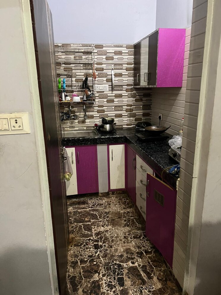 Kitchen, indira nagar 1 Bedroom 800 Sq.Ft. Builder Floor In Indira Nagar Lucknow 8770196