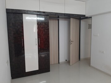 Room in 1 BHK Apartment at Kanakia Spaces Sevens, Andheri East – for Rent