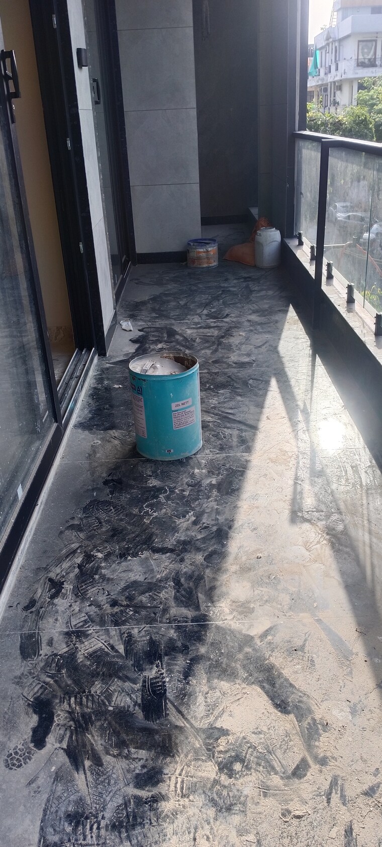  Parking, meenakshi garden 3 Bedroom 1800 Sq.Ft. Builder Floor In Meenakshi Garden Delhi 8770249