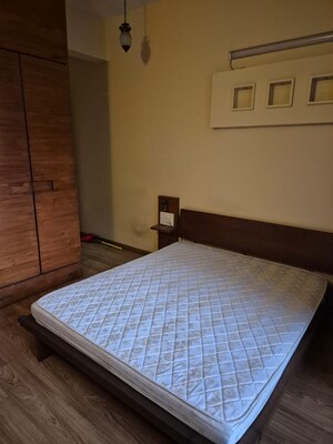 Master Bedroom in 2.5 BHK Apartment at Lodha Aria, Parel – for Rent