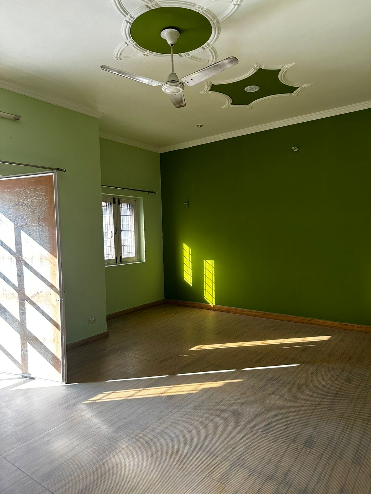 3 BHK Builder Floor For Rent in Sahastradhara Road