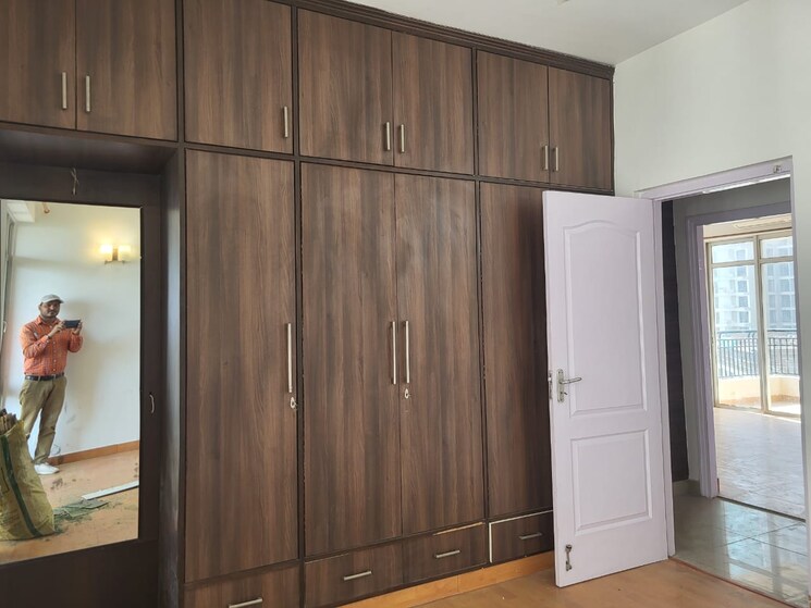 undefined, dlf-belvedere-towers 4 Bedroom 2250 Sq.Ft. Apartment In Sector 24 Gurgaon 8770345