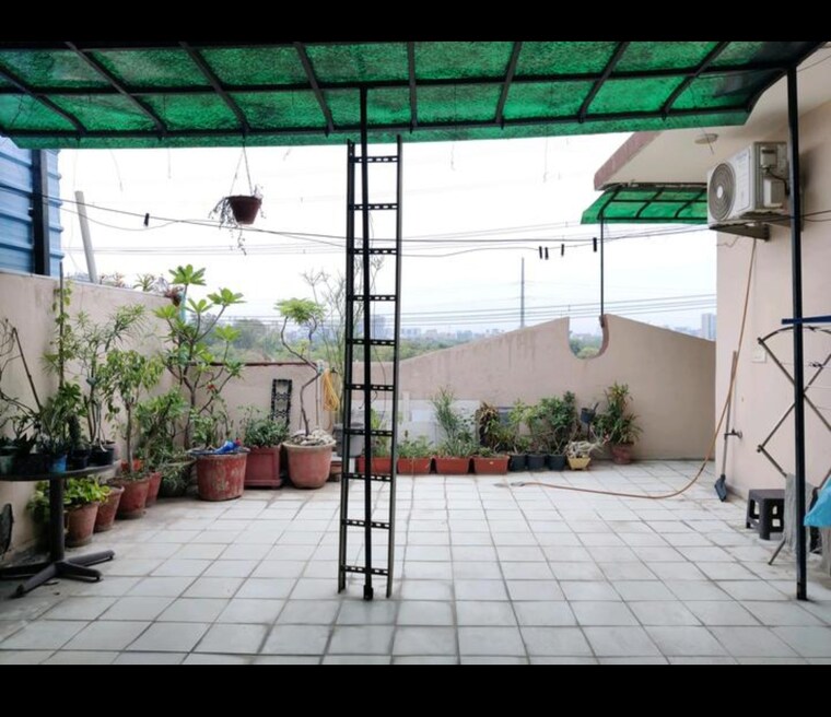 Terrace, gaur-green-city 3 Bedroom 1670 Sq.Ft. Apartment In Indrapuram Ghaziabad 8770446