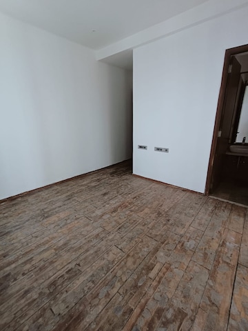 2 BHK Apartment For Rent in Omkar Alta Monte, Malad East