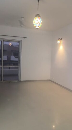 Room in 3.5 BHK Builder Floor at BPTP Park 81, Sector 81 – for Sale