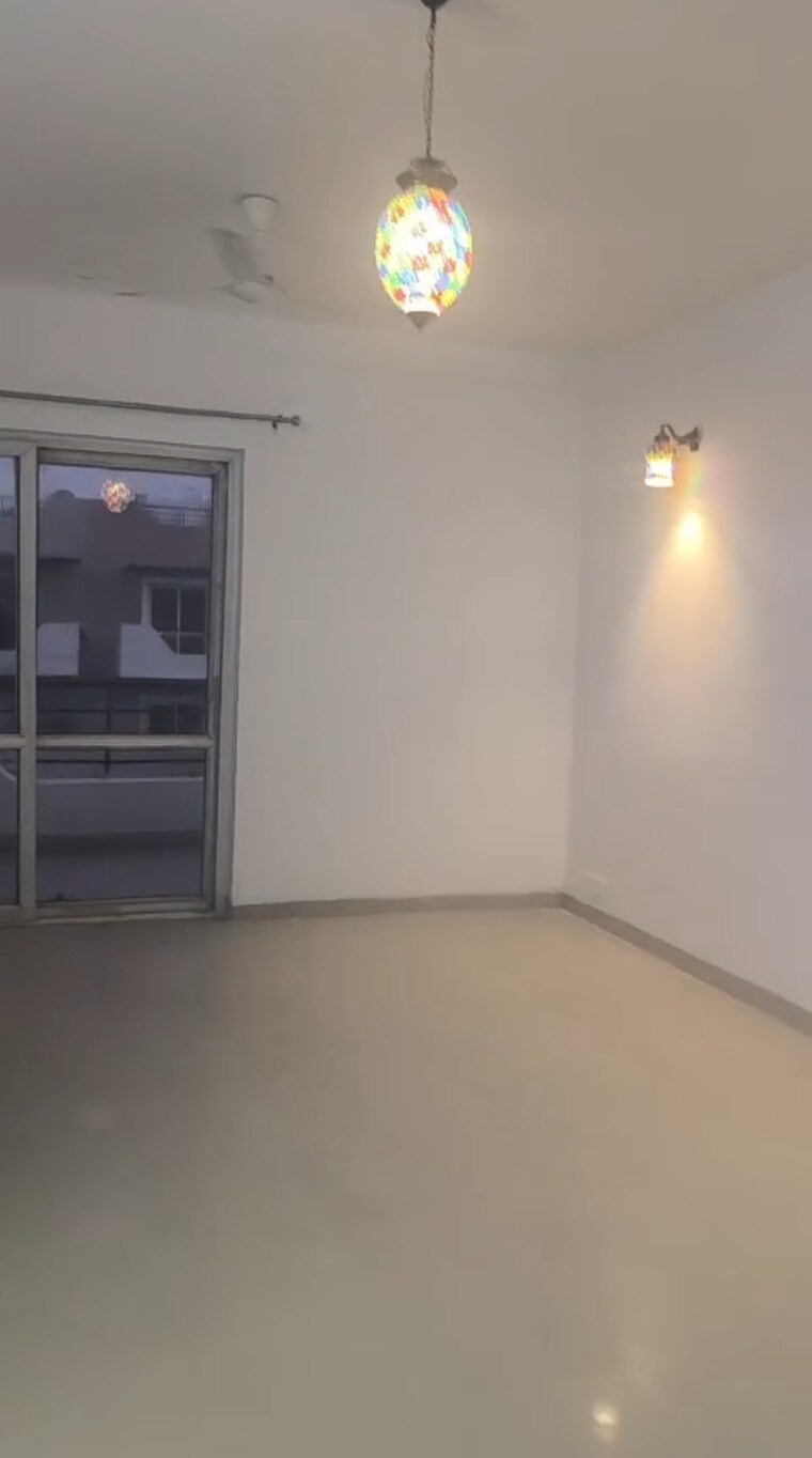 Room, bptp-park-81 3.5 Bedroom 300 Sq.Yd. Builder Floor In Sector 81 Faridabad 8770459