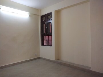 Room in 1 BHK Apartment at Molarband – for Rent