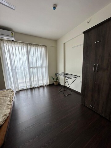 Room in 3 BHK Apartment at Sector 88 – for Rent