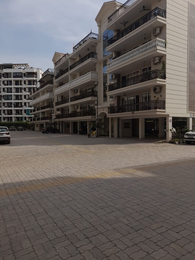 Exterior View, skylar-homes 3 Bedroom 1920 Sq.Ft. Apartment In Patiala Road Zirakpur 8770407