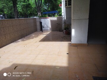 Kitchen in 2.5 BHK Builder Floor at Unitech Singleton Floors South City, Sector 50 – for Sale