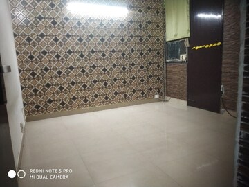Room in 2.5 BHK Builder Floor at Unitech Singleton Floors South City, Sector 50 – for Sale