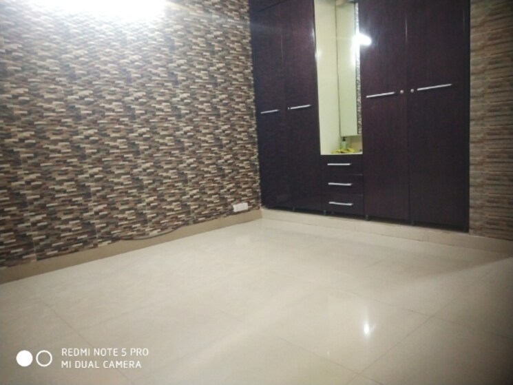 Room, unitech-singleton-floors-south-city 2.5 Bedroom 240 Sq.Yd. Builder Floor In Sector 50 Gurgaon 8770575