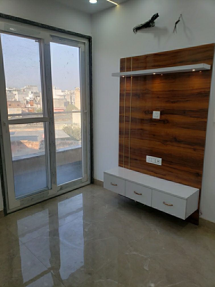 2 BHK Builder Floor For Sale in Mahavir Enclave