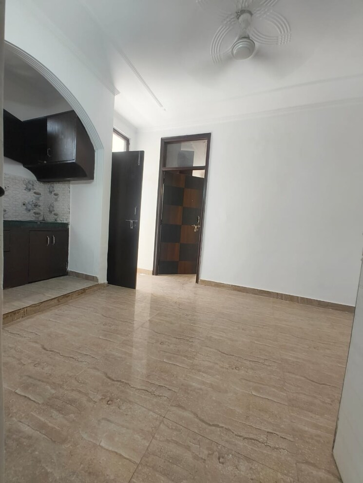 Room, paryavaran complex 1 Bedroom 450 Sq.Ft. Builder Floor In Paryavaran Complex Delhi 8770572