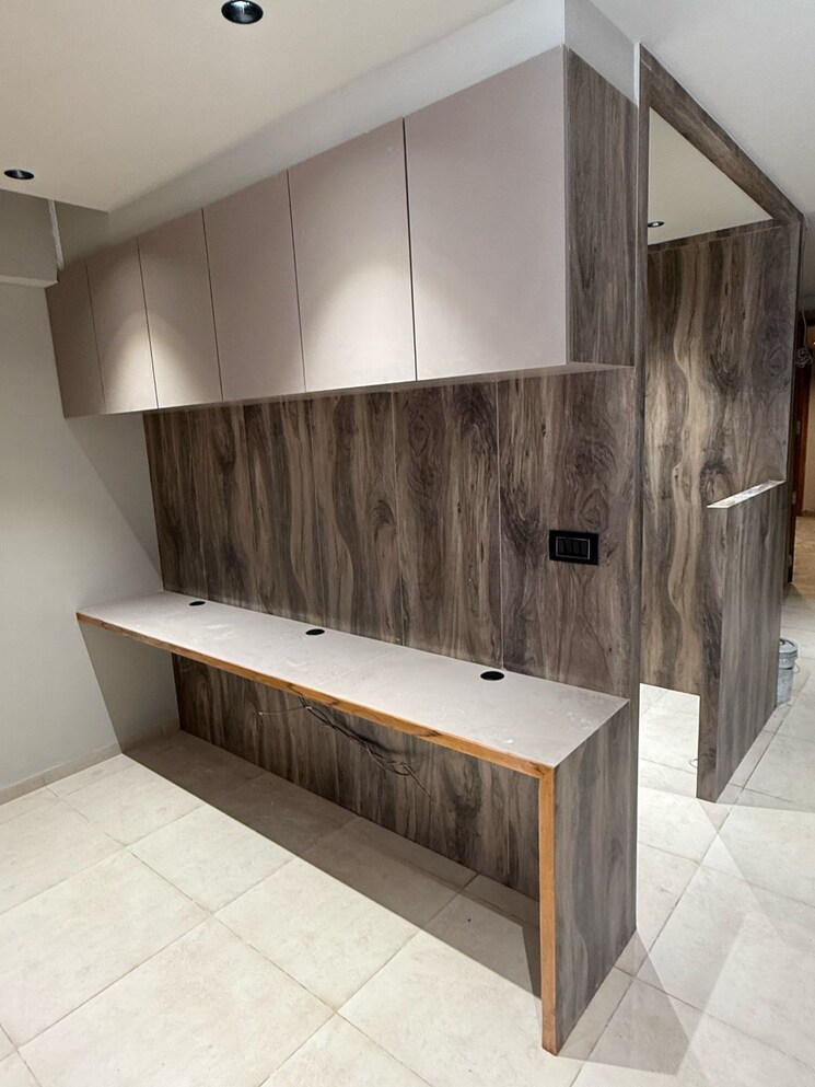 Team Area, samvaad-east-face Commercial Office Space 741 Sq.Ft. In Ambli Ahmedabad 8770650