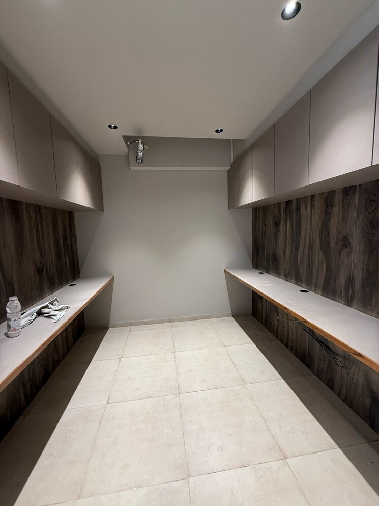 Team Area, samvaad-east-face Commercial Office Space 741 Sq.Ft. In Ambli Ahmedabad 8770650