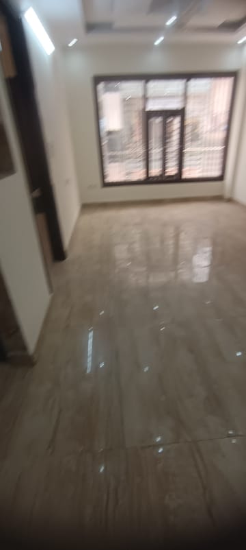 Building Lobby in 3.5 BHK Builder Floor at Fateh Nagar – for Rent