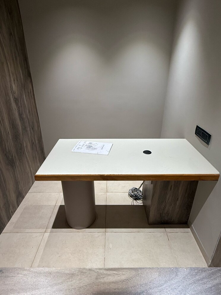 Other, samvaad-east-face Commercial Office Space 741 Sq.Ft. In Ambli Ahmedabad 8770650