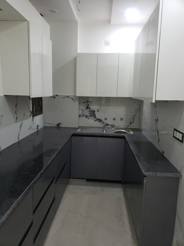 Kitchen, janakpuri 3 Bedroom 900 Sq.Ft. Builder Floor In Janakpuri Delhi 8770573