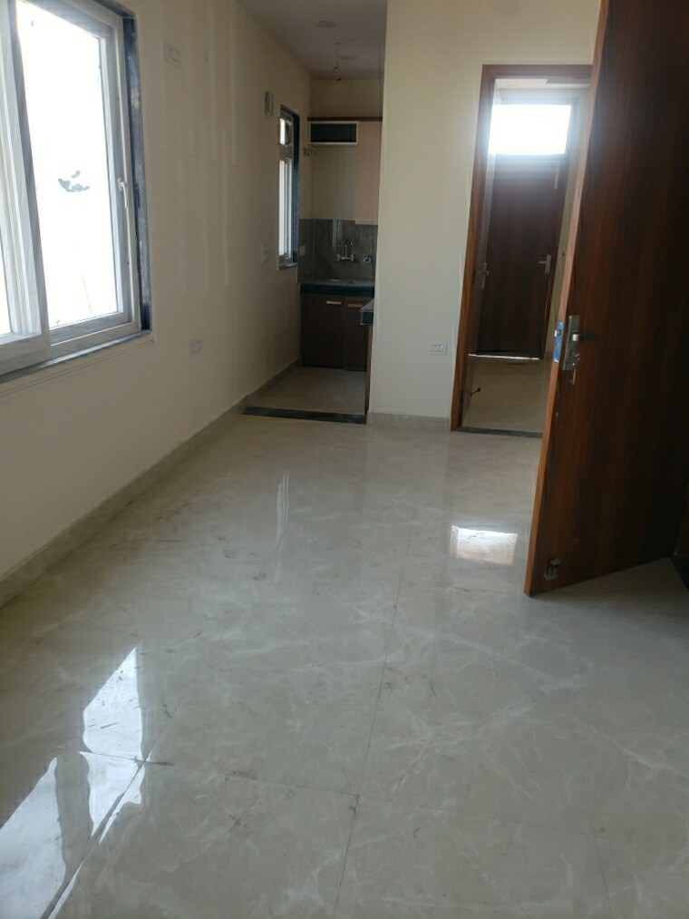 Room, janakpuri 3 Bedroom 900 Sq.Ft. Builder Floor In Janakpuri Delhi 8770573