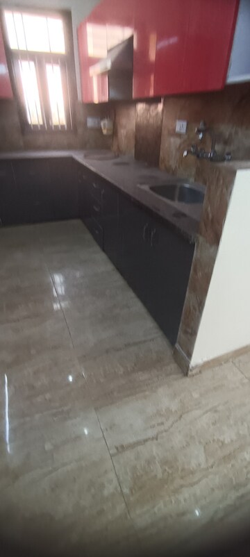 Kitchen in 3.5 BHK Builder Floor at Fateh Nagar – for Rent