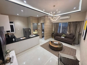 2 BHK Apartment For Sale in Ruparel Urbana, Kurla