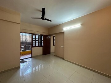 Room in 2 BHK Apartment at Mangam Elite Apartment, Hsr Layout – for Sale