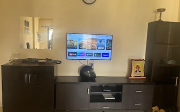 Office Space For Rent in Express Zone, Malad East