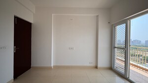 Room in 3 BHK Apartment at Paramount Emotions, Sector 1 Greater Noida – for Sale