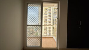 Room in 3 BHK Apartment at Paramount Emotions, Sector 1 Greater Noida – for Sale