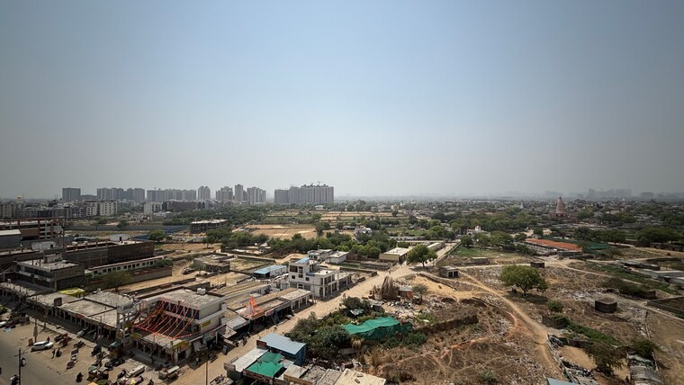 Master Bedroom, paramount-emotions 3 Bedroom 1520 Sq.Ft. Apartment In Sector 1 Greater Noida Greater Noida 8770904