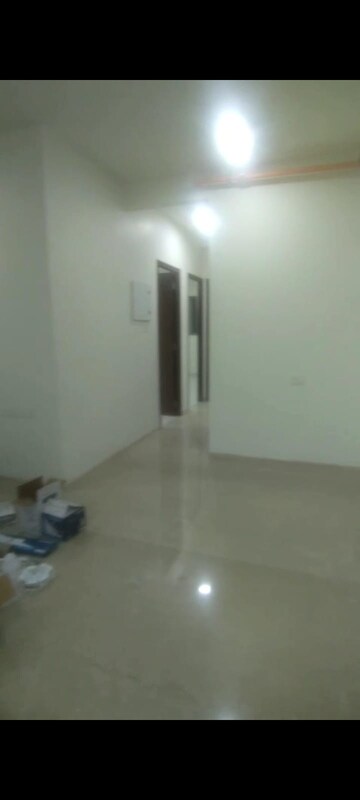 Room in 3 BHK Apartment at Kalpataru Vienta, Kandivali East – for Sale